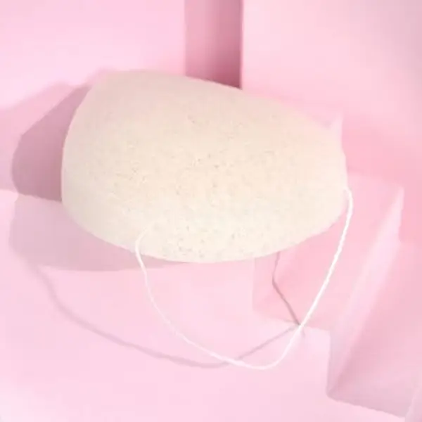 BRUSH WORKS KONJAC SPONGE WHITE إسفنجة كونجاك من براش ووركس باللون الأبيض