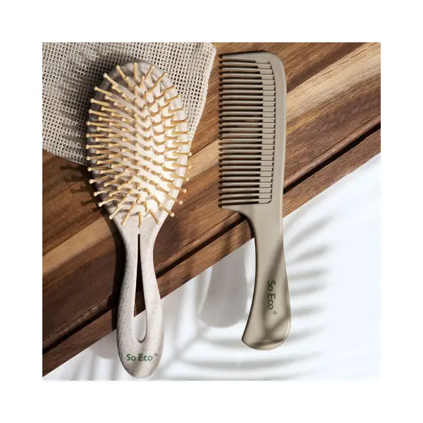 SOECO DETANGLING HAIR BRUSH فرشاة فك تشابك الشعر من سويكو